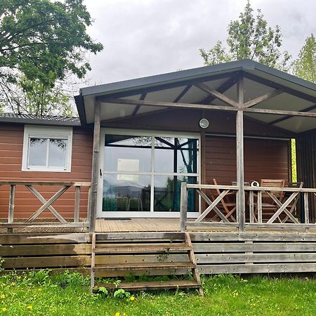 Village De Chalets Et Camping La Pierre De L'Aigle La Bréole エクステリア 写真