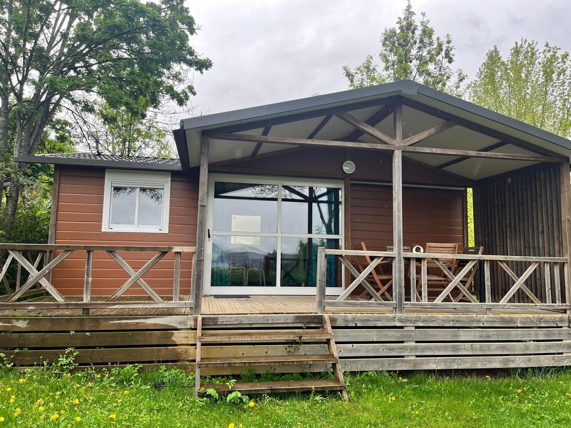 Village De Chalets Et Camping La Pierre De L'Aigle La Bréole エクステリア 写真